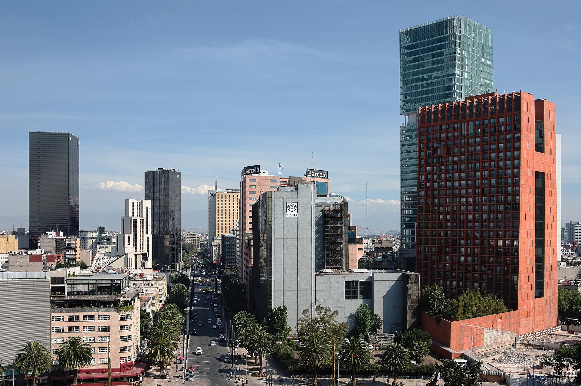Avenida de la República, Ciudad de México. La ciudad de las citas, no el consultorio.